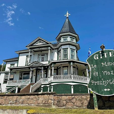 Le Manoir Du Vieux Presbytere Port-Daniel Bagian luar foto