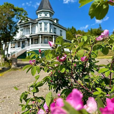 Le Manoir Du Vieux Presbytere Port-Daniel Bagian luar foto