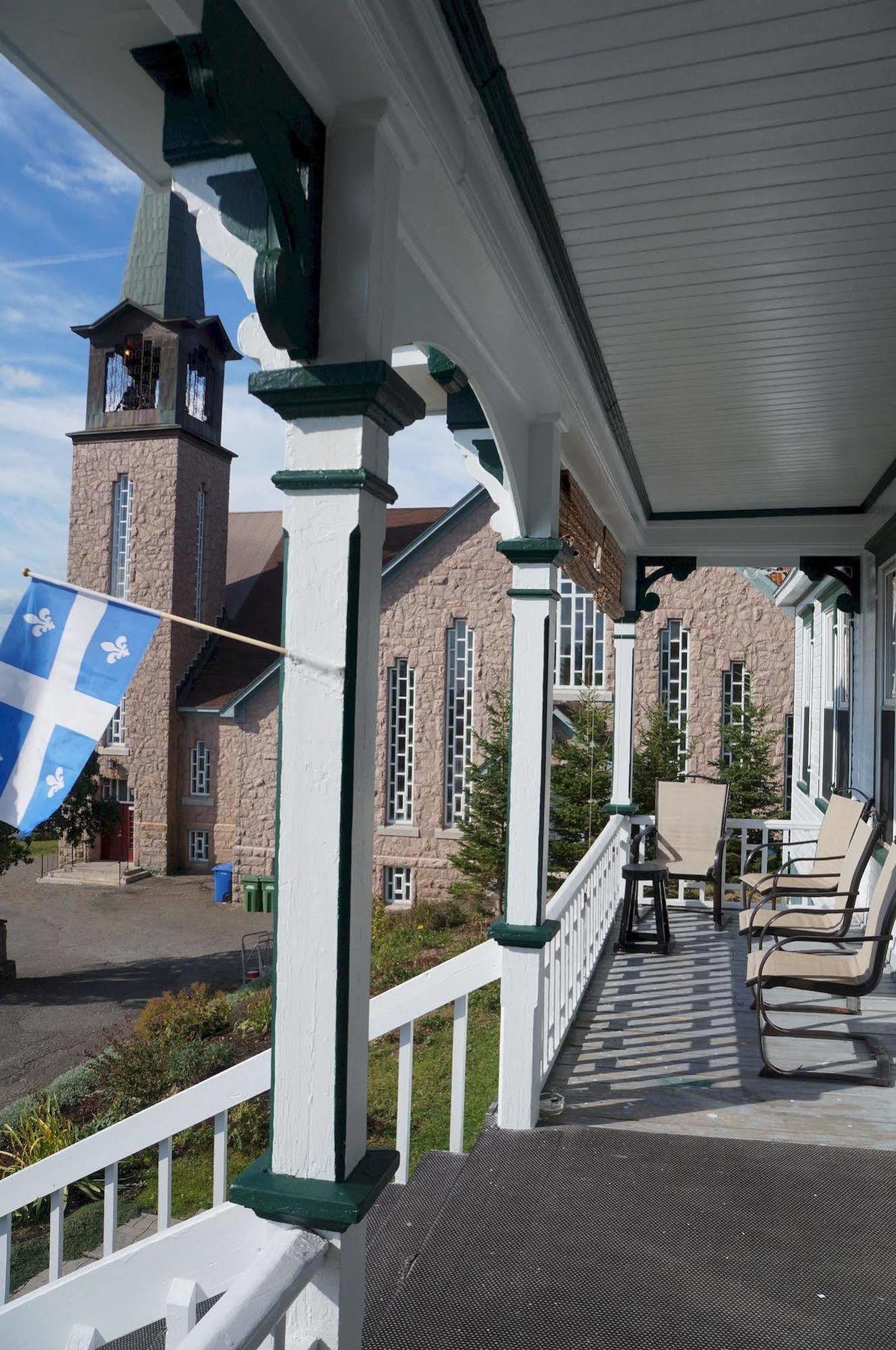 Le Manoir Du Vieux Presbytere Port-Daniel Bagian luar foto